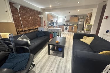 6 bed flat, Upper Kent Road, Longsight, Manchester, M145DH - Image 3